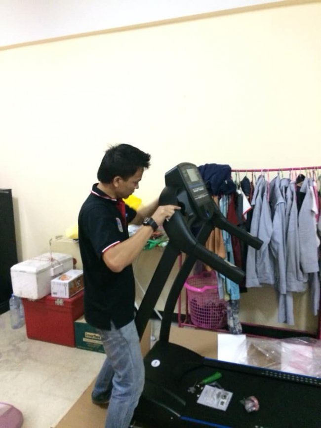 ขายลู่วิ่งไฟฟ้าราคาโปรโมชั่น ของแถม รับประกัน บริการตลอดอายุการใช้งาน ส่งบ้านลูกค้าศรีราชาชลบุรี
